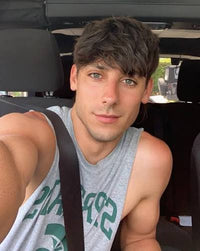 Ryan M. 29
